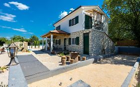 Villa Adastra